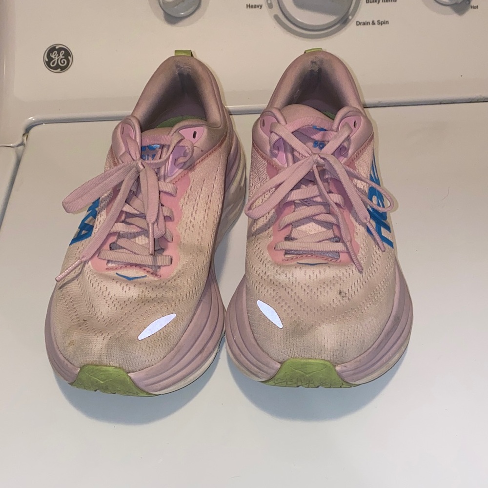 Hoka Bondi 8 running shoes